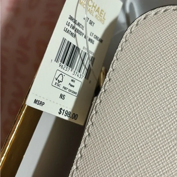 Michael Kors Crossbody Gift Set - Picture 4 of 7